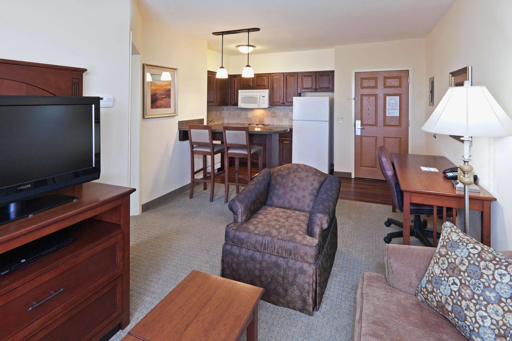 Staybridge Suites Oklahoma City-Quail Springs By Ihg Bagian luar foto